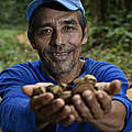 Bauer für Paranuss-Anbau in Bolivien © Adriano Gambarini / WWF Living Amazon Initiative