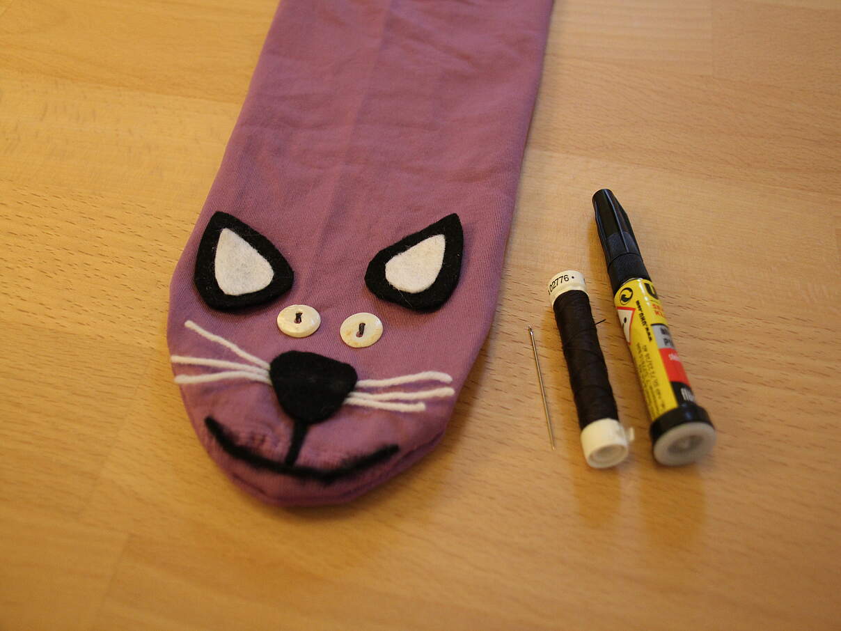 Gib deinem Strumpfhosentier ein Gesicht 