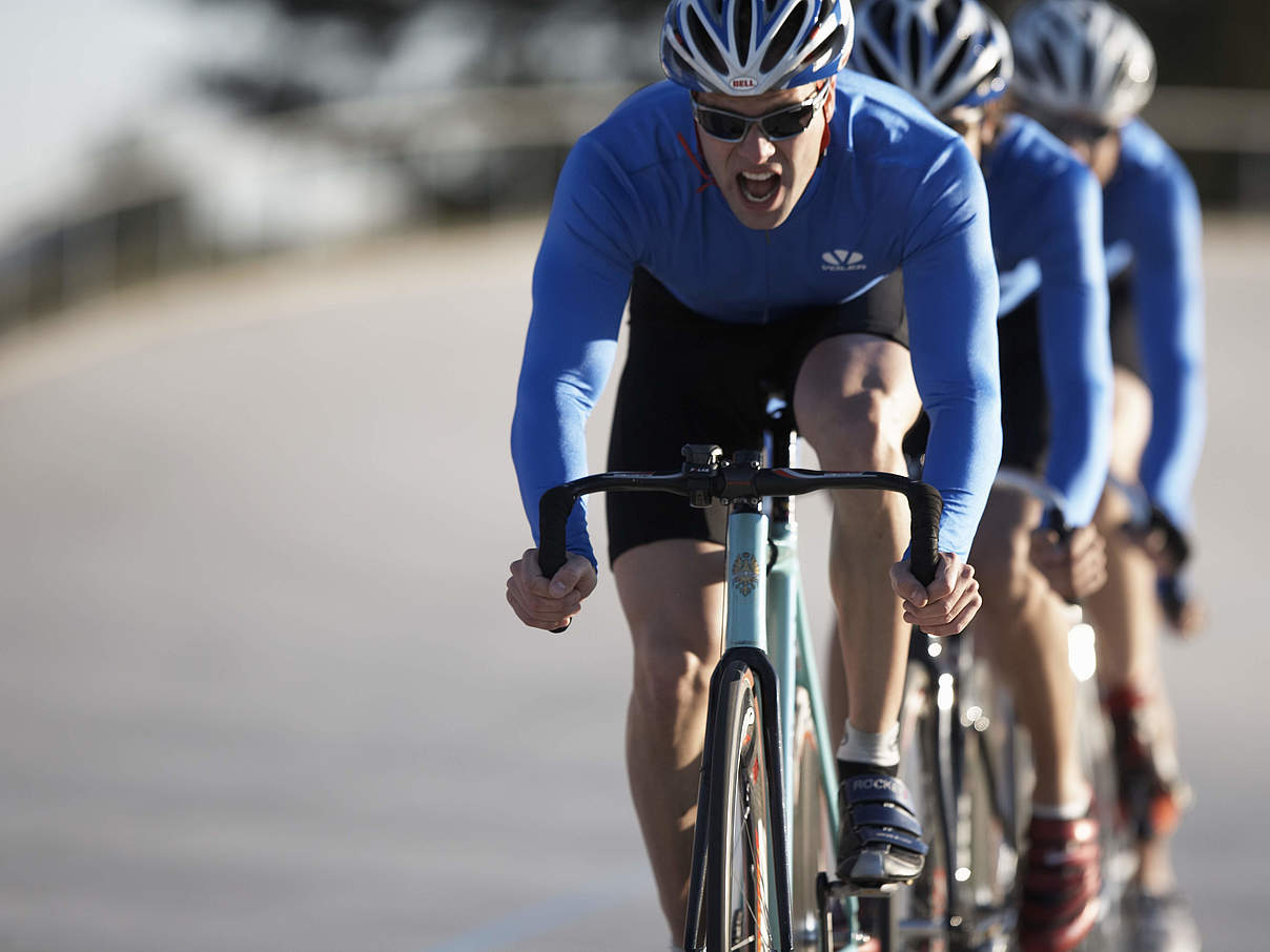 Radrennfahrer:innen © Ryan Mc Vay / iStock / GettyImages Radrennfahrer:innen © Ryan Mc Vay / iStock / GettyImages