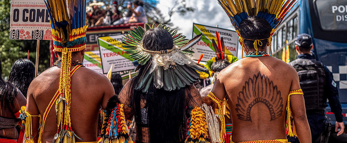 Beim Indigenen Protestcamp in Brasilia versammeln sich jedes Jahr alle indigenen Völker Brasiliens um für ihre Rechte zu demonstrieren © Jacqueline Lisboa / WWF Brazil