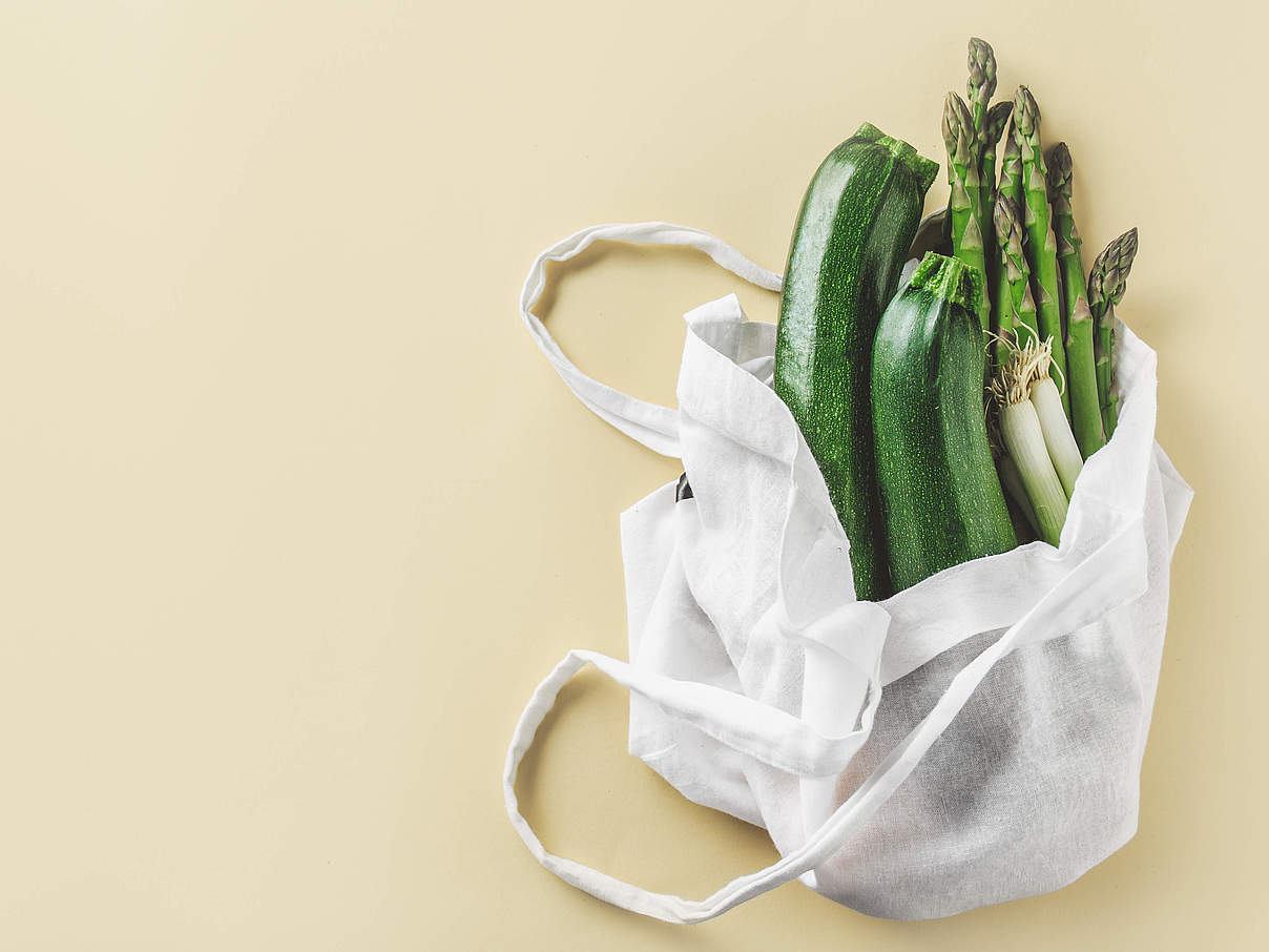 Einkaufen ohne Plastik © nerudol / iStock / GettyImages Plus