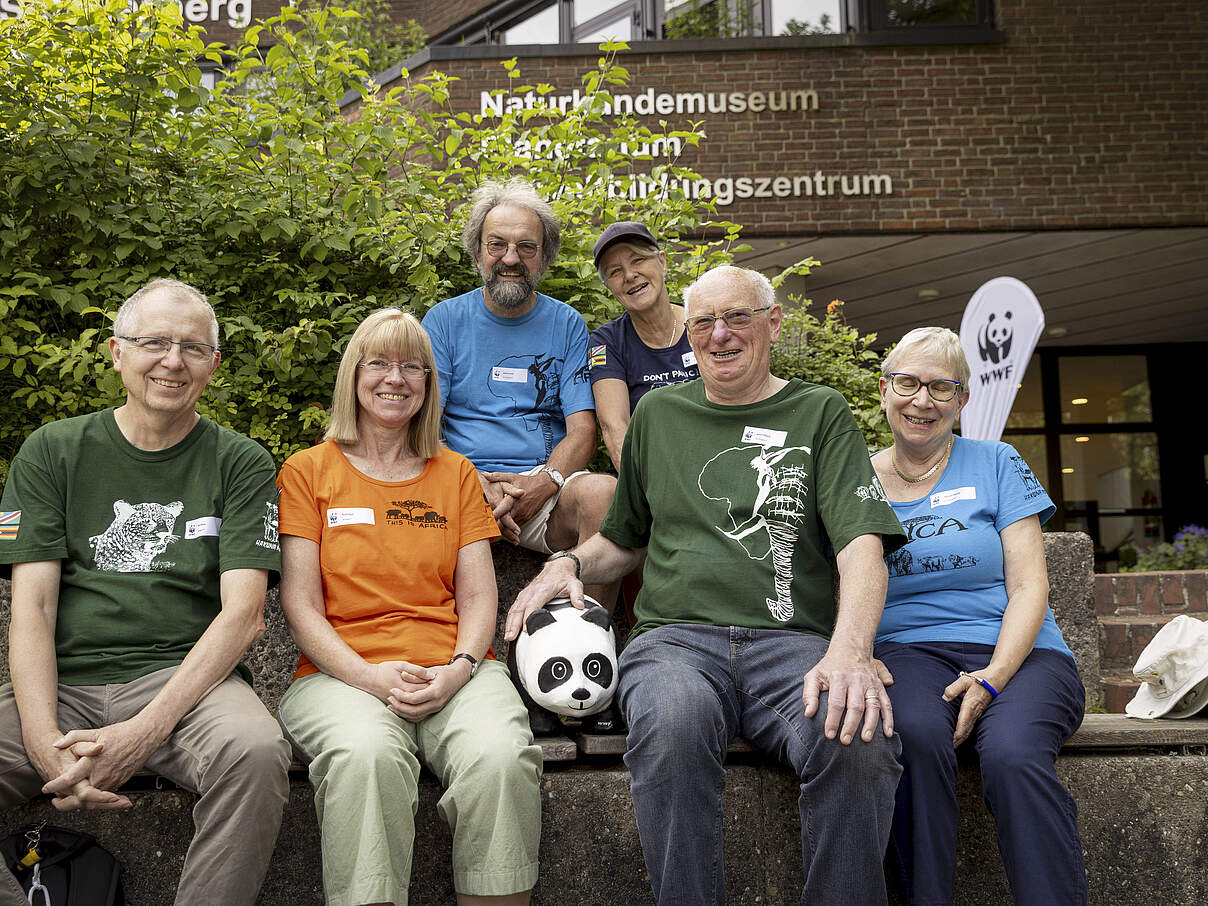 Freude über das Wiedersehen: „Global Protector“ der KAZA-Reise 2022 beim Treffen in Osnabrück. 