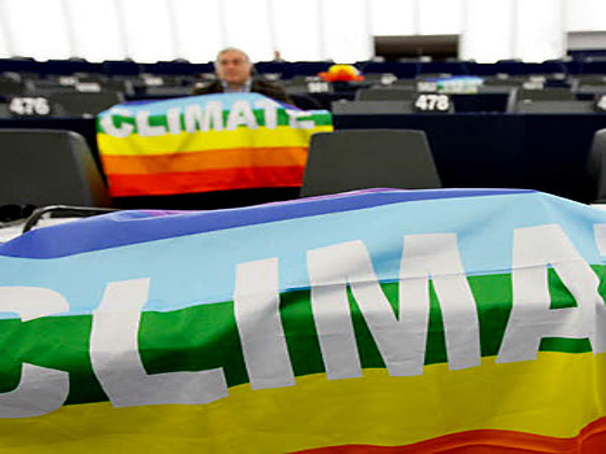 350 Klima c European Union 2014 EP