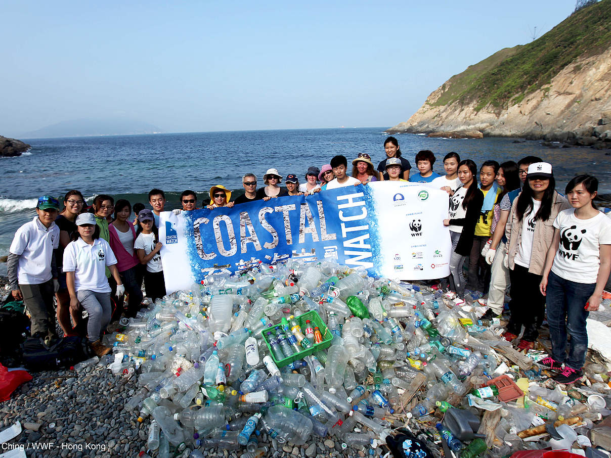 Hongkong Anti-Plastik-Arbeit © Andy Ching / WWF