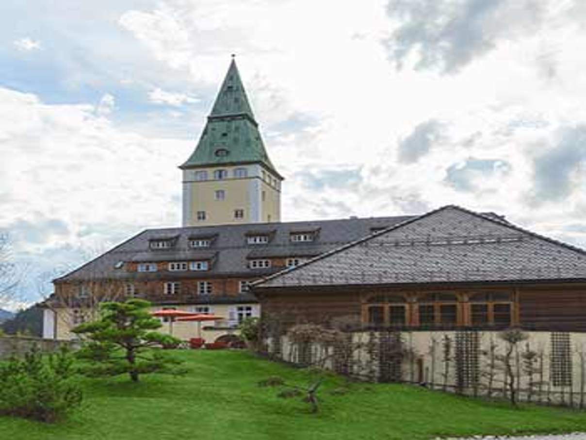 Schloss Elmau © iStock/getty images