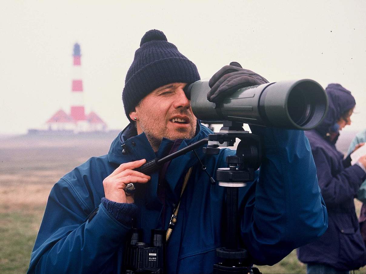 Vogelzähler im Wattenmeer © Hans-Ulrich Rösner / WWF 