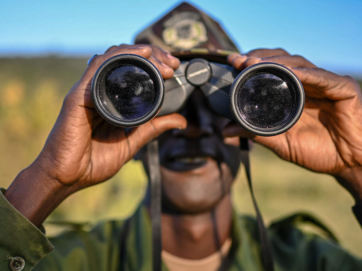 Ranger im Einsatz © Greg Armfield / WWF-UK