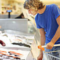 Supermarkt Tiefkühlfischtheke ©VLG / iStock / Getty Images Plus