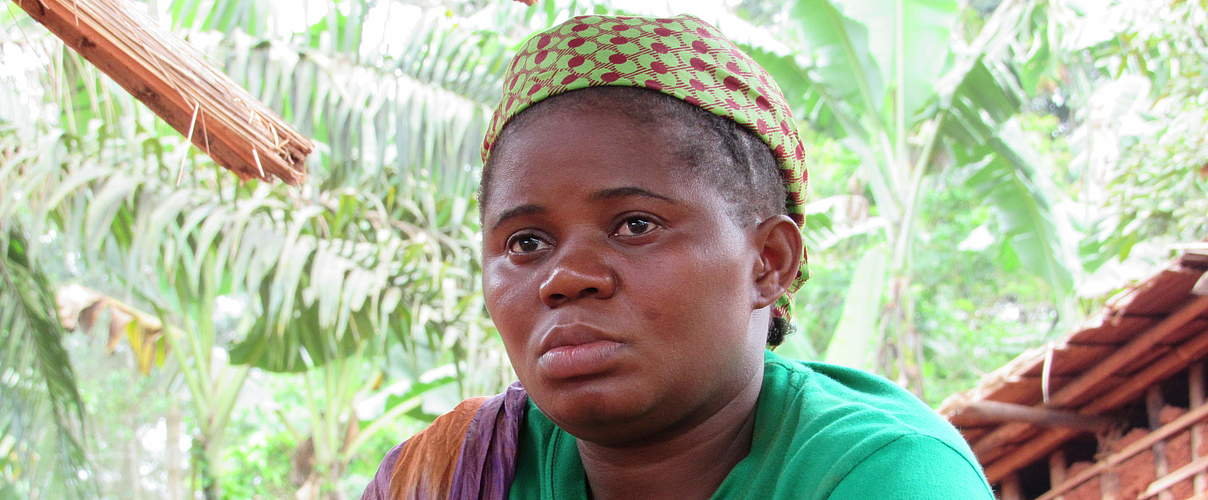 Yvette Mongondji © Ernest Sumelong / WWF-Kamerun