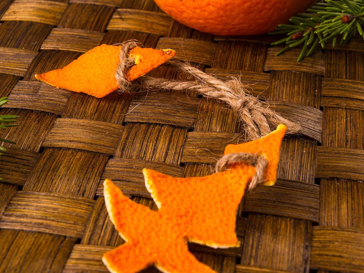 Anhänger aus Orangenschalen