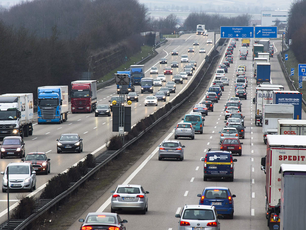 Autobahnstau © Ralph Frank / WWF