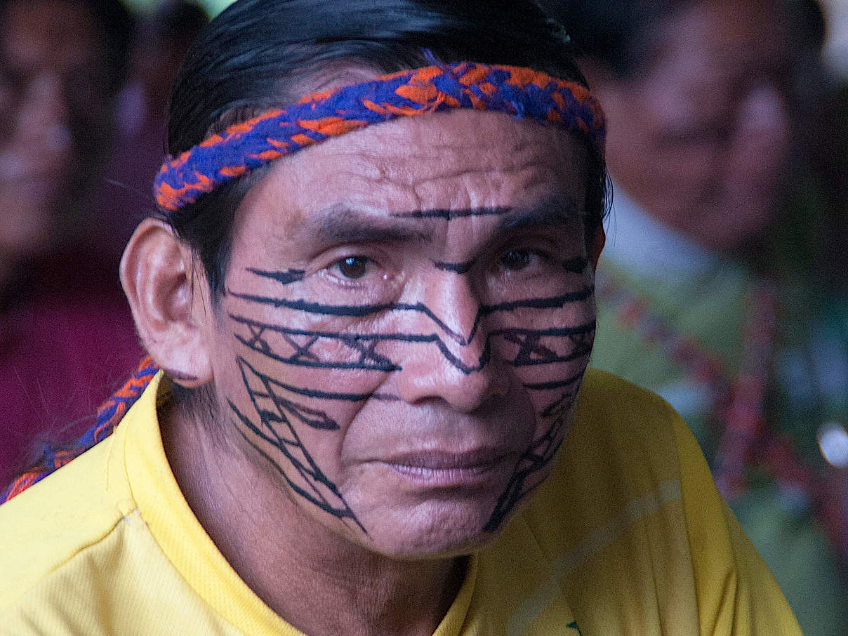 Traditionelle Gesichtsbemalung der Achuar © Harko Koster / WWF-NL