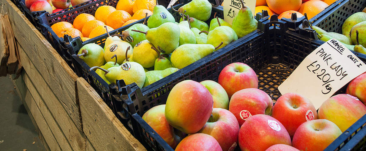 Obst im Supermarkt © Global Warming Images / WWF