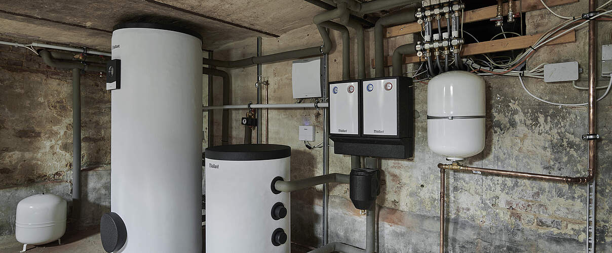 Neue Heiztechnologie wie eine Wärmepumpe hilft beim Energie sparen © Bernd Gabriel