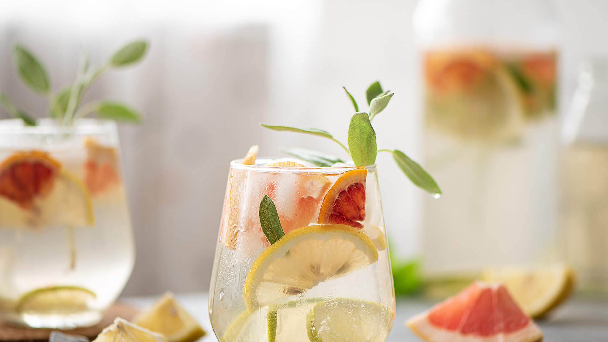 Ein Glas Wasser als optischer Hingucker © Getty Images
