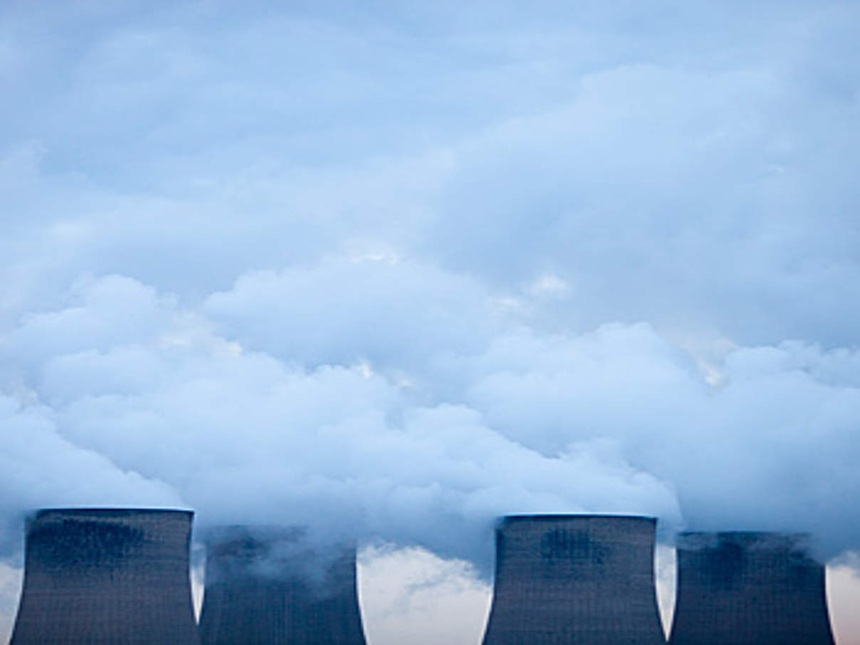 Weniger schädliche Emissionen mit einem CO2-Mindestpreis © Global Warming Images WWF-Canon