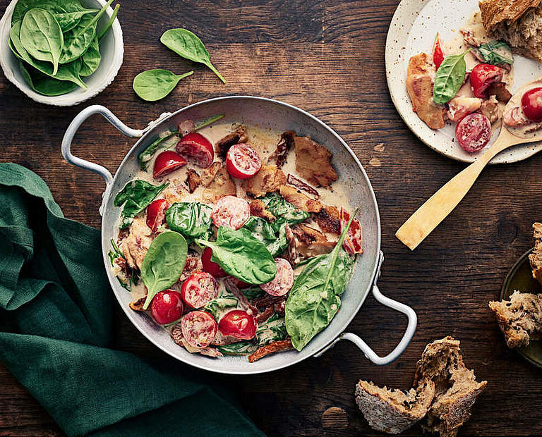 Veganer Eintopf mit Tomaten © Reetta Pasanen / WWF