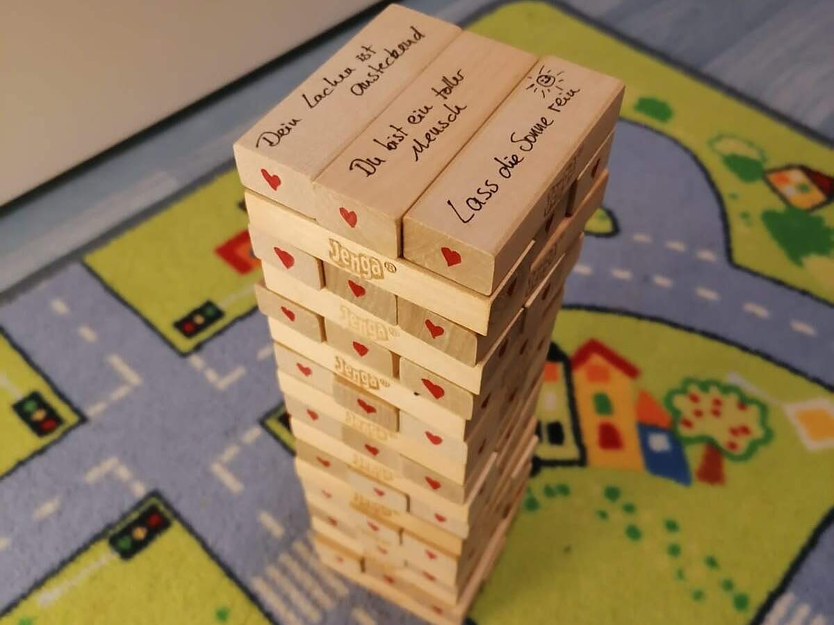 Geschenk-Idee: Komplimente-Jenga © privat Geschenk-Idee: Komplimente-Jenga © privat