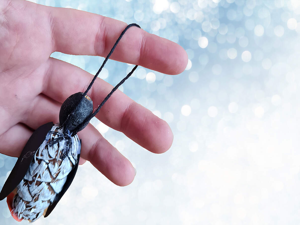 Zapfen-Pinguine basteln 