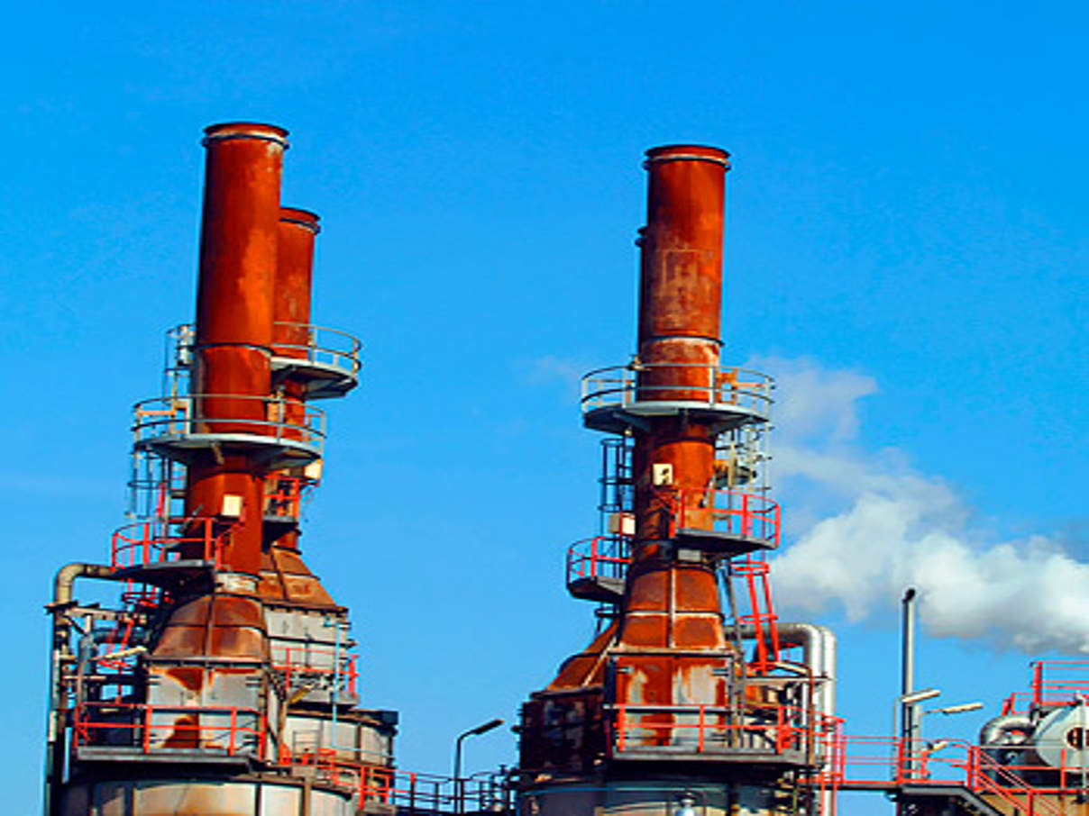 350 EU Klimapolitik Emissionshandel Schornsteine c Thinkstock