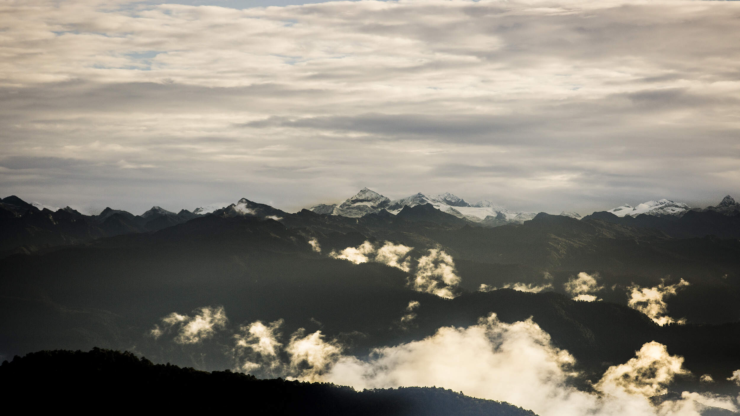 Himalaya in Bhutan © James Morgan / WWF-US