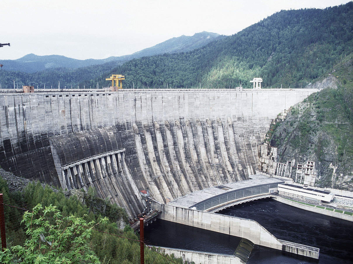 Wasserkraftwerk in Russland © Hartmut Jungius / WWF