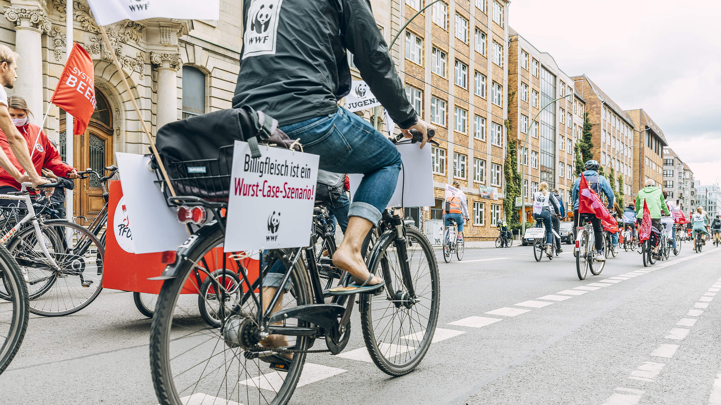 Fahrraddemo gegen Billigfleisch © Marlene Gawrisch / WWF