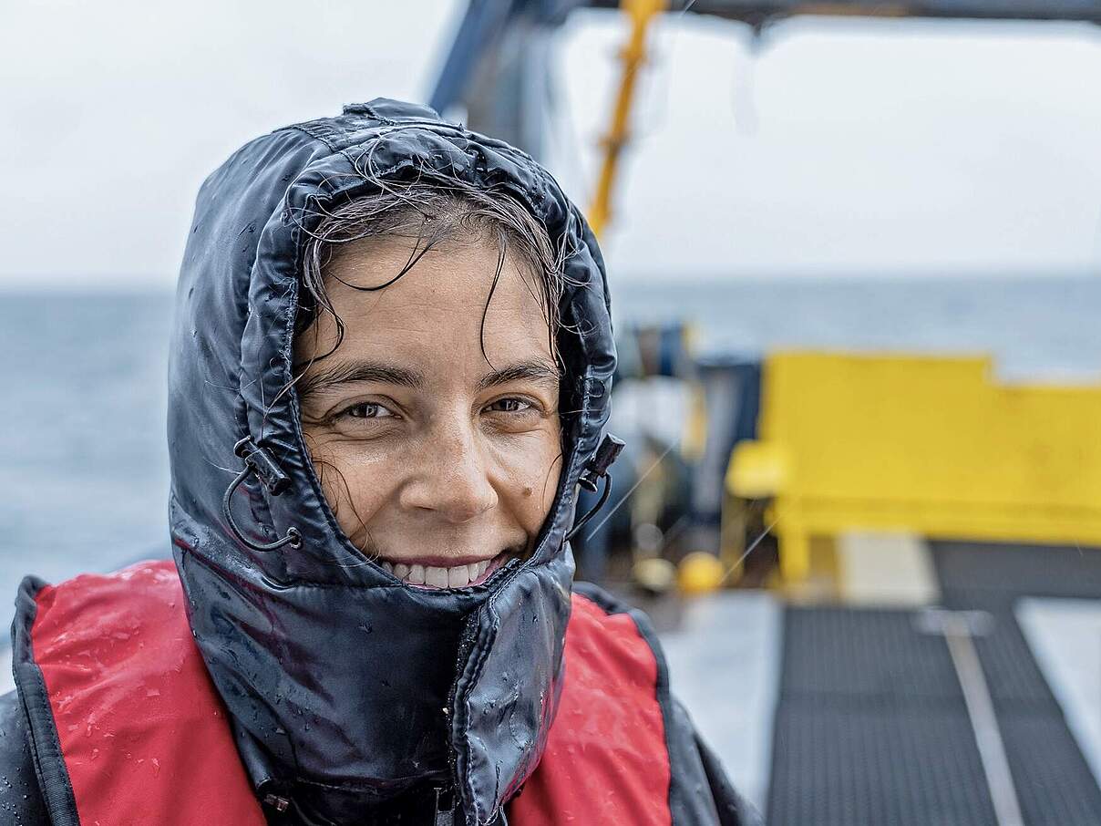 Gabriele bei der Bergung von Geisternetzen in der Ostsee