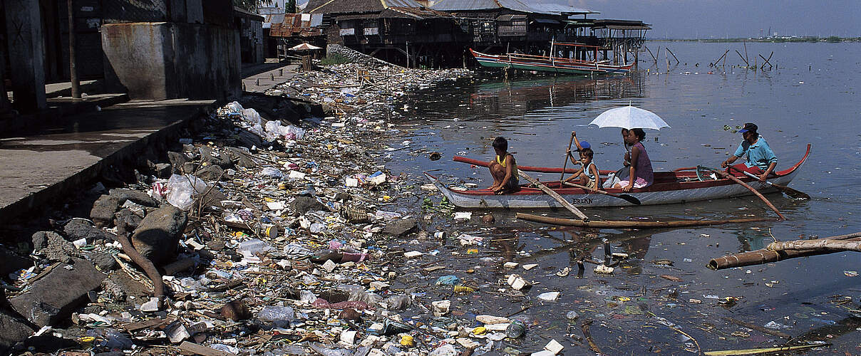 Plastikmüll in den Meeren © Jürgen Freund / WWF