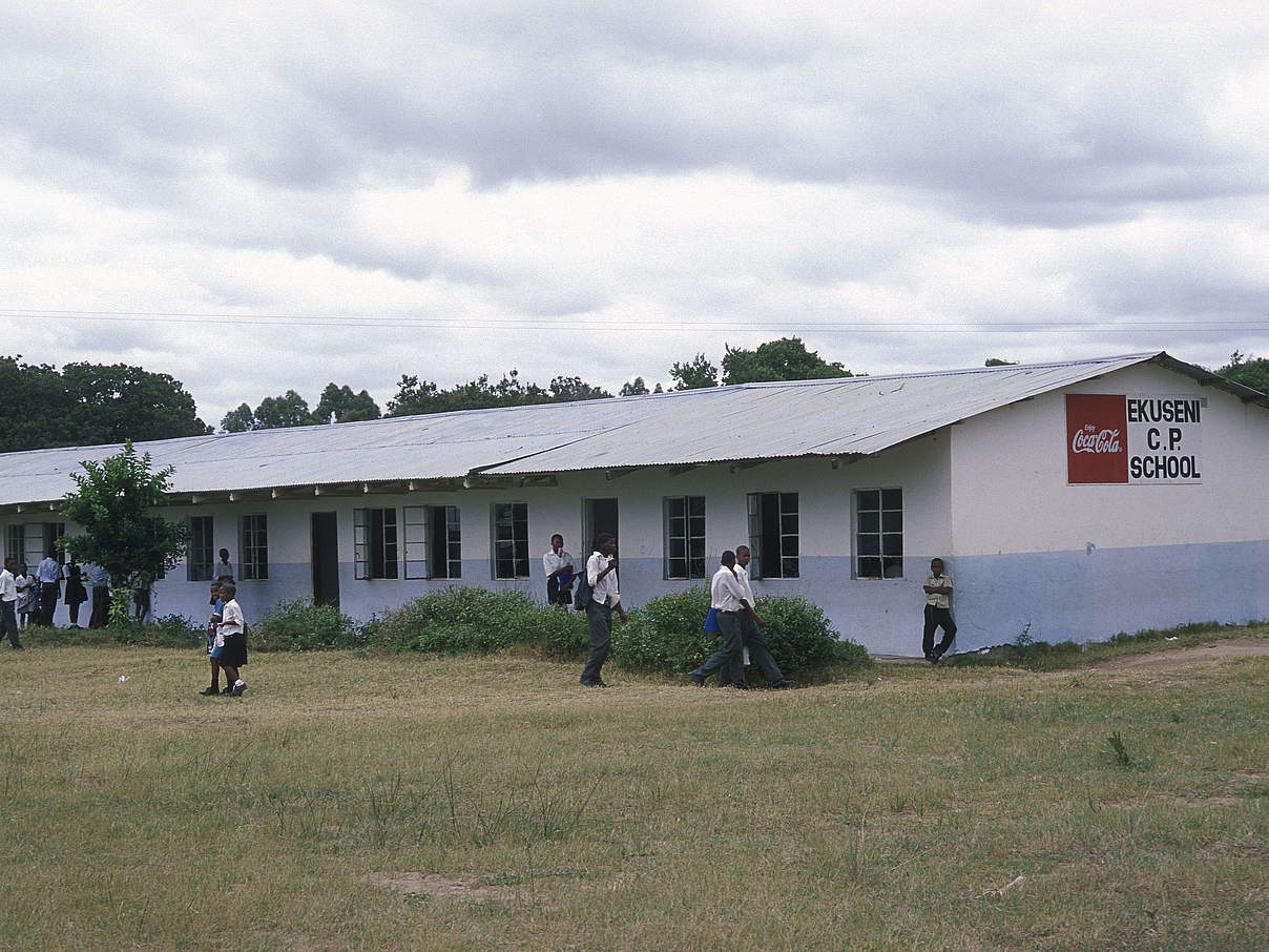 Schule © Luc Deslarzes / WWF