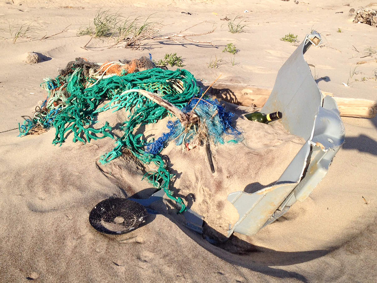 Plastikmüll am Strand © Fraunhofer UMSICHT