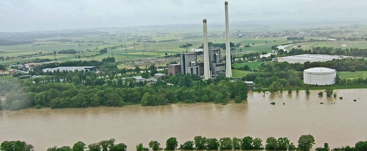 Industrieanlage im Hochwasser / Chiemgau © Melanie Haft / Nautilus-Film