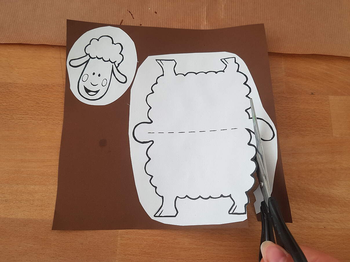 Wollige Schäfchen basteln