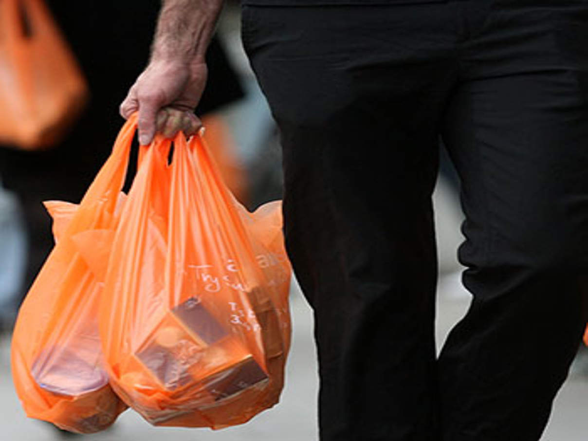 Einweg-Plastiktüten © iStock / Getty Images