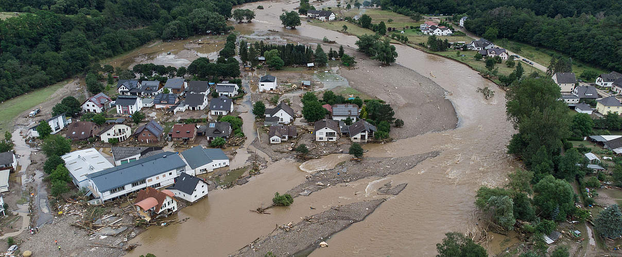 Das Hochwasser bei Insul © picturealliance / dpa / Boris Roessler