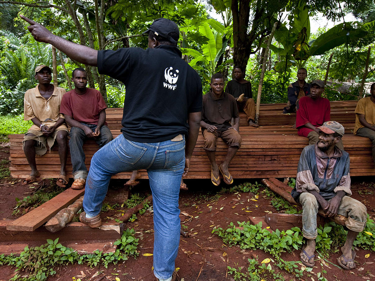 Baka in Kamerun © Brent Stirton / Getty Images / WWF-UK