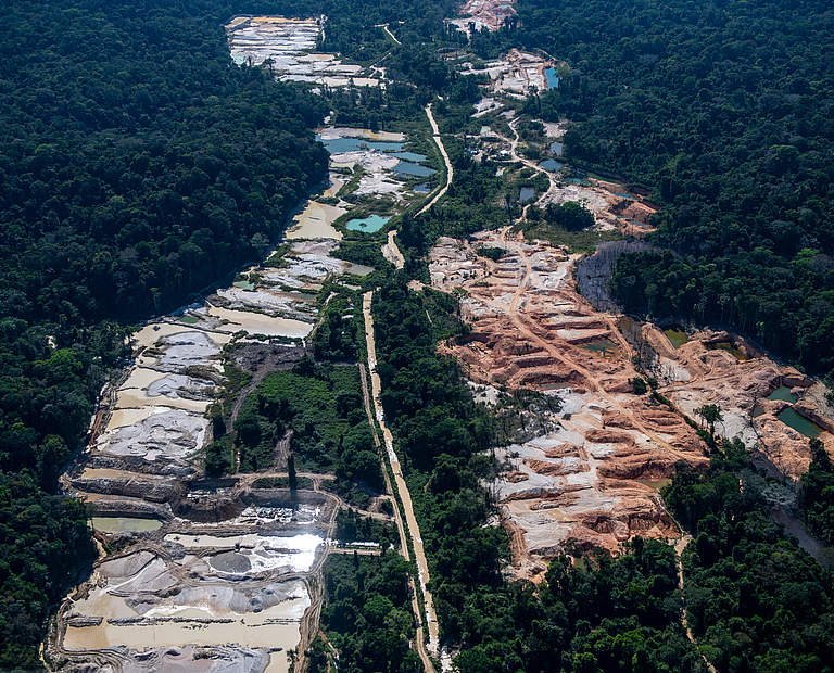 Goldmine in der Tapajós Region, Amazon, Brasilien © Chris J Ratcliffe / WWF-UK