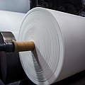 Papierherstellung © hxdyl / iStock / Getty Images Plus