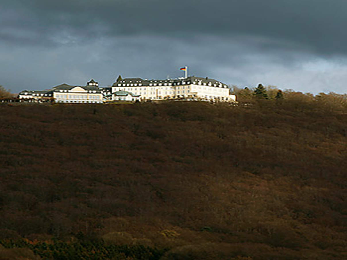 Petersberg in Königswinter © iStock / Getty Images