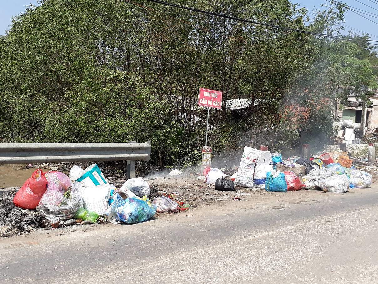 Bisherige Müllentsorgung im Projektgebiet in Vietnam © WWF