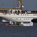 Protest der Umweltverbände (u.a. WWF) vor der Gorch Fock © Moritz Heck