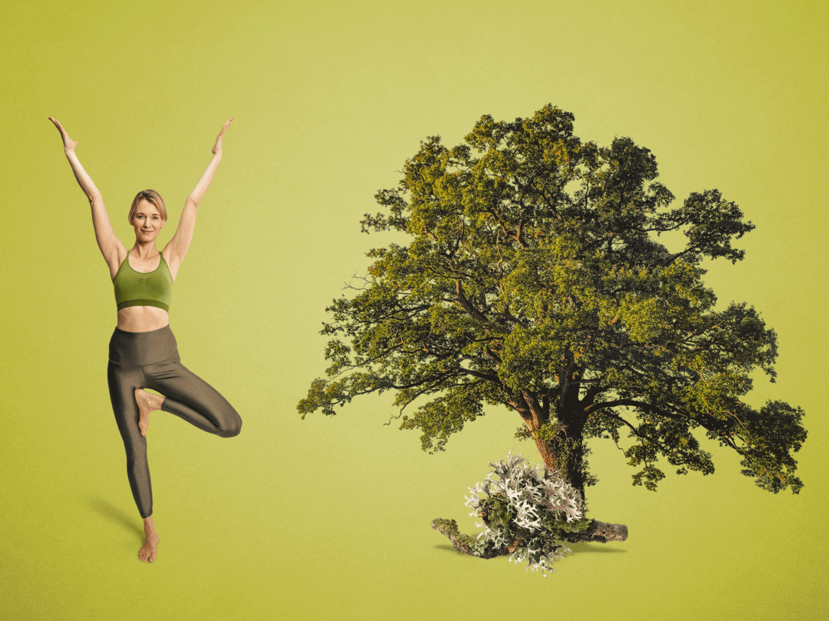 Yoga für Artenvielfalt: Annika Isterling macht den Baum für den Wald © WWF