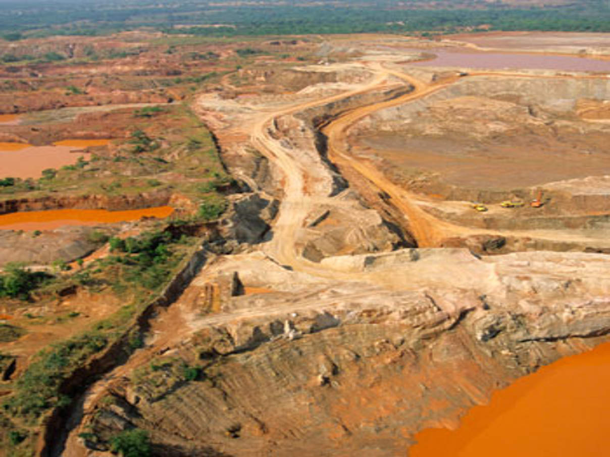 Goldmine in Brasilien © Edward Parker / WWF
