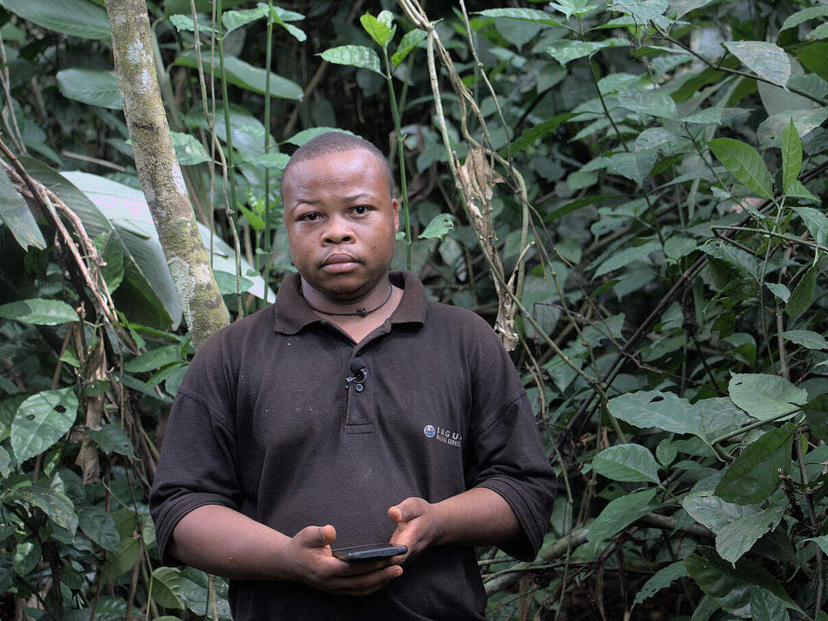 Freddy Mbengue, Mitglied der Baka und Nutzer der Sapelli App
