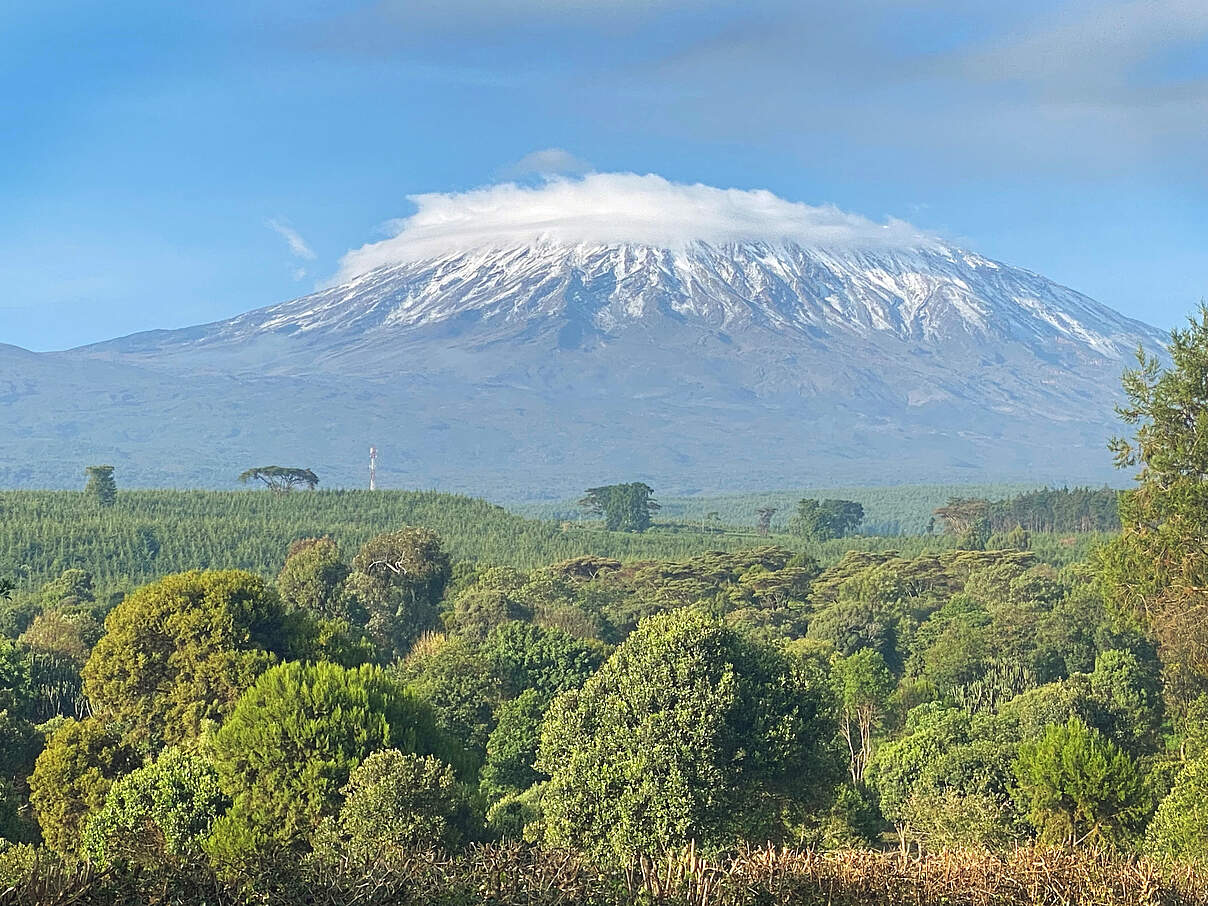 Loitoktok mit dem Kilimandscharo im Hintergrund © Simon Nzuki