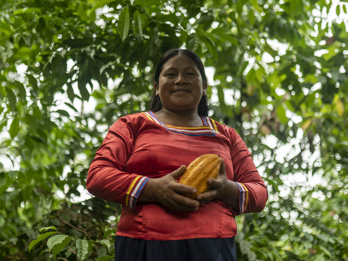 Lucia Aguinda ist Kichwa Kleinbäuerin in Ecuador © Gabriel Vanerio / WWF Ecuador