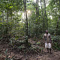 Gorilla Tracker aus dem Volk der BaAka in Dzanga-Sangha © Andy Isaacson / WWF-US
