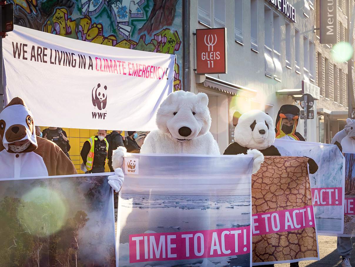 WWF Aktion anlässlich der EU-Umweltministerkonferenz und Klimazielerhöhung am 30.09.2020 in Berlin