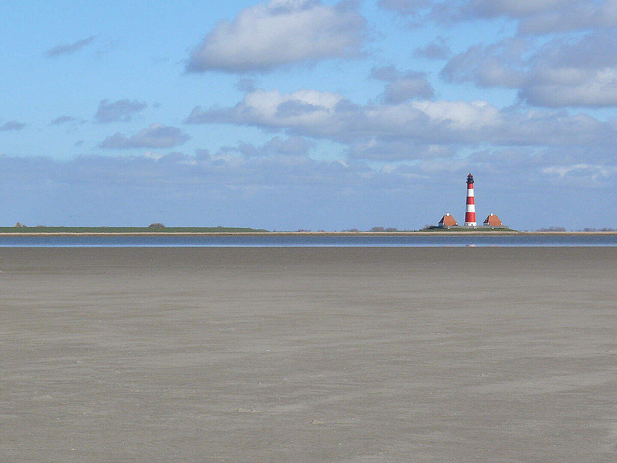 Leuchtturm von Westerhever im Wattenmeer 