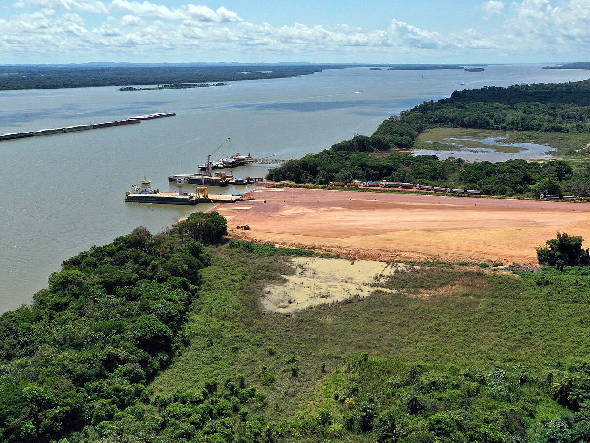 Miritituba am Rio Tapajós, Ausganspunkt vieler Flussdelfin-Expedionen © Adriano Gambarini / WWF-Brazil